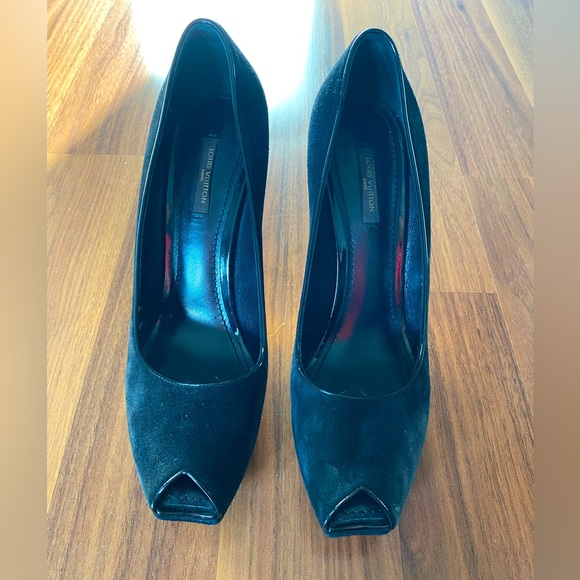 Louis Vuitton black suede open toe platform feels size 38.5 - Picture 2 of 7